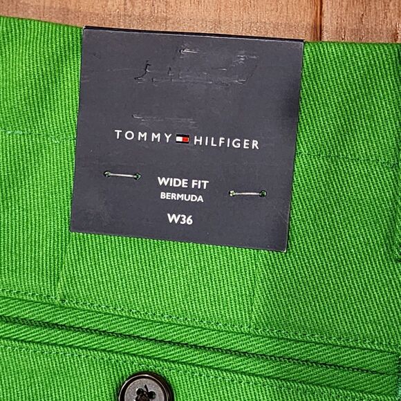Tommy Hilfiger x Andy Warhol Lobster Bermuda Shorts Men's 36 Galvanic Green NWT - Picture 5 of 11